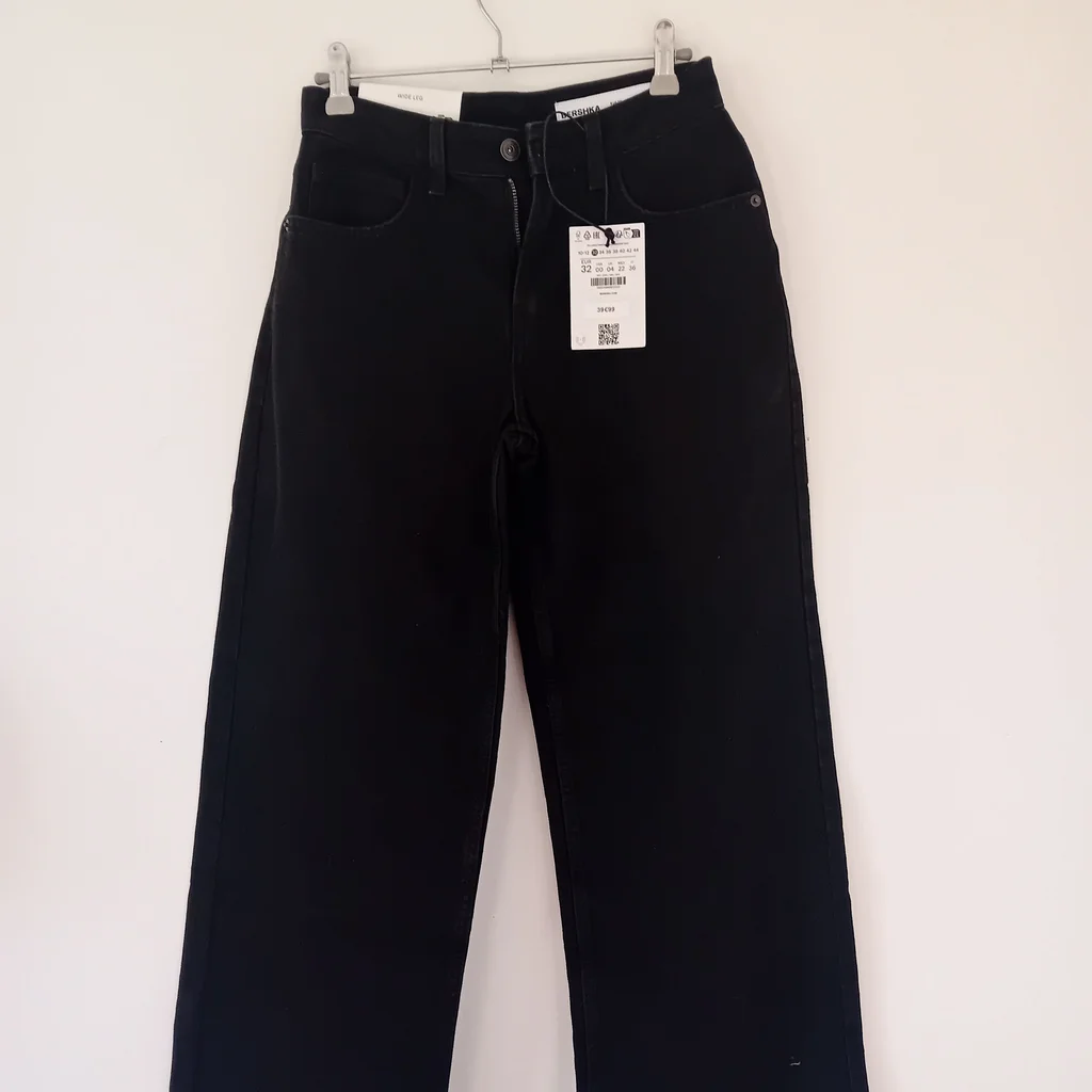 Jean neuf Taille 32 